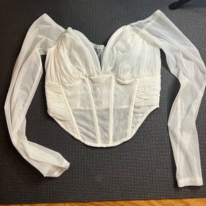 Akira top